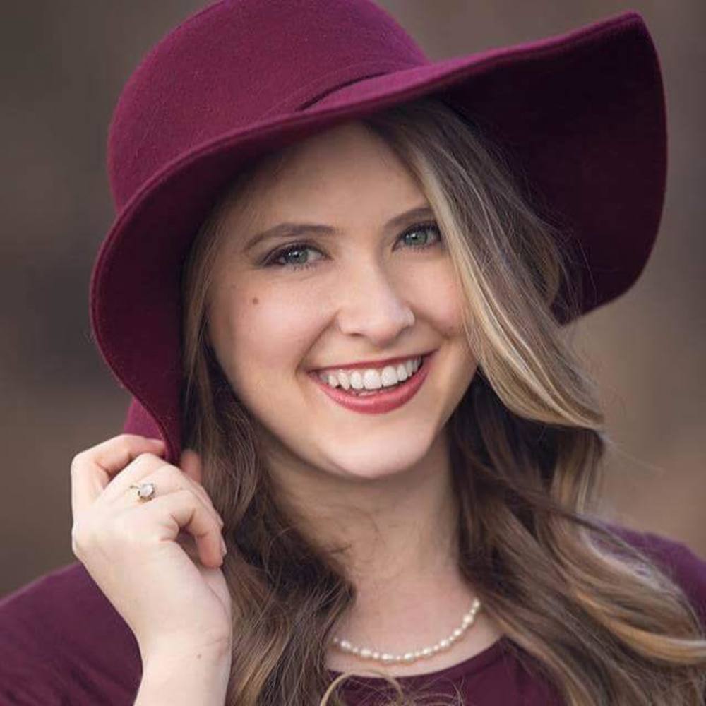 Meet your Posher, Christyl